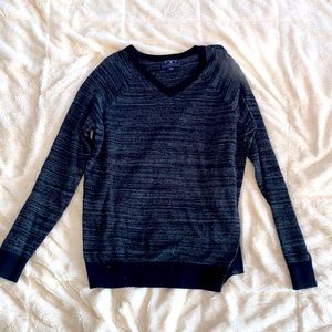 Men’s sweater top